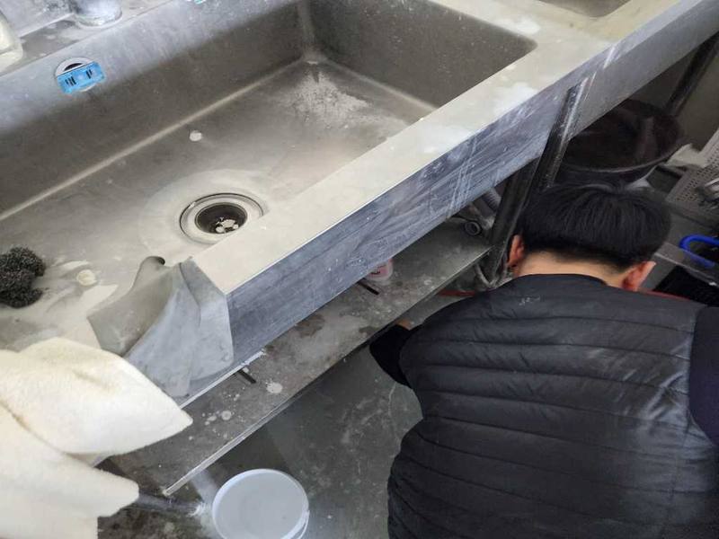 서대문구 싱크대 물이 안 내려갈 때 바로 할 일